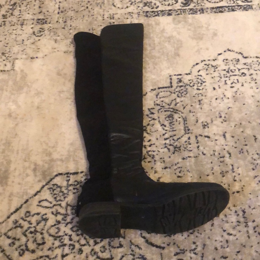 Size 7.5 Stuart Weitzman SW 5050